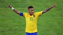 Neymar jako prvn brazilsk kapitn v historii dovedl Brazilce k zisku zlata.