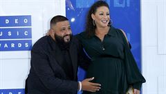DJ Khaled a Nicole Tuckna pedávání cen MTV.