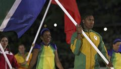 Caster Semenyaová nesla jihoafrickou vlajku.