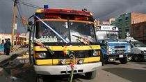 Posvcen autobus odjd smr jezero Titicaca