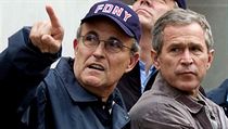 Starosta New Yorku Rudy Giuliani a prezident George Bush (vpravo). | na serveru Lidovky.cz | aktuální zprávy