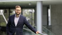 Jiří Nantl, nový expert ODS pro vědu a výzkum a od roku 2013 manažer výzkumného... Jiří Nantl, nový expert ODS pro vědu a výzkum a od roku 2013 manažer výzkumného...