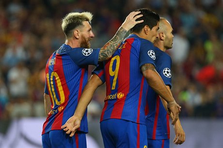 Barcelona ukázala drtivou sílu v útoku. Messi dal hattrick, Suárez góly dva....