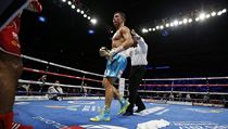 Gennadij Golovkin prv por Kella Brooka.