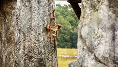 Stonehenge poblí známého lomu Velká Amerika? Brittí filmai natáí v esku...