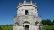 Theodorichovo mausoleum z roku 520. Monolitickou stechu tvo jedin kus...