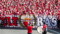 Fanoušci Slavie táhnou Prahou (derby Sparta vs. Slavia). | na serveru Lidovky.cz | aktuální zprávy