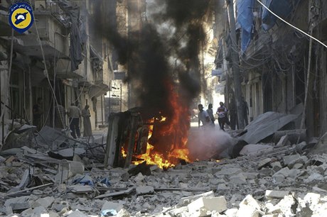 Aleppo propadající se do sutin.