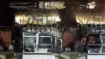 Propadlá střecha v hořící nemocnici v Bochumi. | na serveru Lidovky.cz | aktuální zprávy