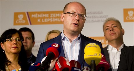 Pedseda SSD Bohuslav Sobotka na tiskové konferenci.