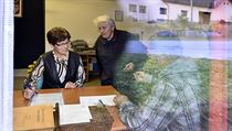 První den voleb do zastupitelstva kraje Vysočina 7. října ve Vysoké Lhotě na... | na serveru Lidovky.cz | aktuální zprávy