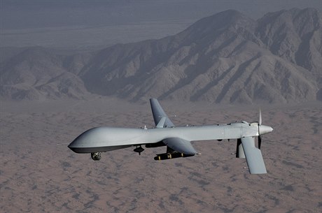 Dron amerického letectva - ilustraní foto.