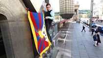 Vyven tibetsk vlajky na Nrodnm Divadle.