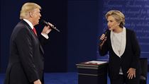 Často si skákali do řeči. Hillary Clintonová a Donald Trump ve druhé televizní... Často si skákali do řeči. Hillary Clintonová a Donald Trump ve druhé televizní...