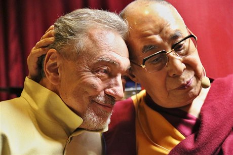 Karel Gott se trnáctým dalajlamou