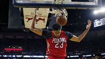 Anthony Davis (23) dává dva ze svých padesáti bodů. | na serveru Lidovky.cz | aktuální zprávy