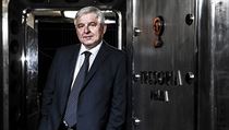 Jiří Rusnok, guvernér České národní banky. Jiří Rusnok, guvernér České národní banky.