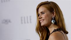 Hereka Amy Adams pózuje na 23. výroním pedávání cen ELLE Women v Hollywoodu