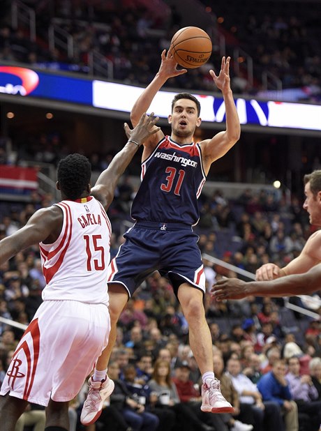 Tomá Satoranský v dresu Washington Wizards.