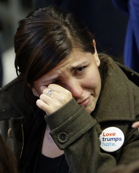 Pro Ameriany jsou volby velmi emocionáln vypjaté.