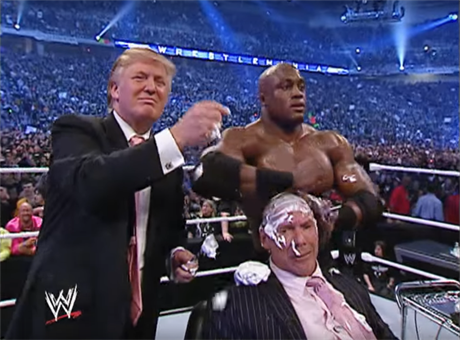 Donald Trump je vánivým fanoukem wrestlingu.