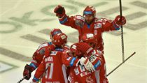HC Energie Karlovy Vary - HC Oceláři Třinec. Hosté se radují z prvního gólu. | na serveru Lidovky.cz | aktuální zprávy