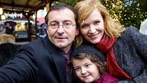 Ondřej Vetchý, Aňa Geislerová a Ema Švábenská ve filmu Pohádky pro Emu. | na serveru Lidovky.cz | aktuální zprávy