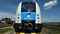 Vlak RegioPanter od Škody Transportation na zkušebním okruhu ve Velimi. | na serveru Lidovky.cz | aktuální zprávy
