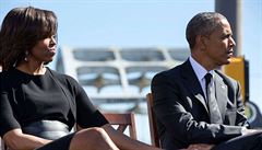 Prezident a první dáma Obamovi poslouchají e republikána Johna Lewise u 50....