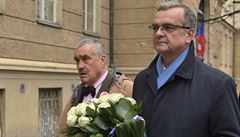 Miroslav Kalousek a Karel Schwarzenberg pamaátku uctili 17. listopadu