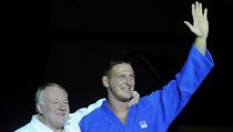 Lukáš Krpálek (vpravo) a herec Luděk Sobota, představitel proslulého filmového... | na serveru Lidovky.cz | aktuální zprávy