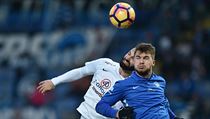 Nikolaj Komličenko (vpravo) ze Slovanu Liberec a Tomáš Košút ze Slovácka. | na serveru Lidovky.cz | aktuální zprávy