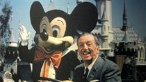 Walt Disney se svou nejznmj postavikou.