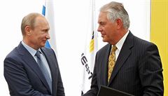 Vladimir Putin a nov navrený ministr zahranií Rex Tillerson.