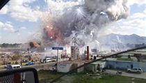 Výbuch na tržišti s pyrotechnikou v mexickém San Pablitu zachytil fotograf z... | na serveru Lidovky.cz | aktuální zprávy