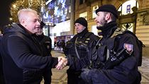 Ministr vnitra Milan Chovanec kontroloval 21. prosince bezpečnost na pražských... | na serveru Lidovky.cz | aktuální zprávy