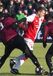 Kuka: Atmosféra derby je elektrizující, fanoušci na Tribuně Sever často předčí i bundesligové zápasy Momentka ze Silvestrovského derby internacionálů 2016 (slávista Pavel Kuka se... | na serveru Lidovky.cz | aktuální zprávy