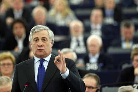 Novým éfem Evropského parlamentu byl zvolen lidovec Tajani