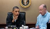 Prezident Barack Obama se dostv k point bhem jedn z mnoha schzek v...