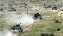 Tanky M1A2 Abrams ve službách americké armády na vojenském cvičení v Bulharsku... | na serveru Lidovky.cz | aktuální zprávy