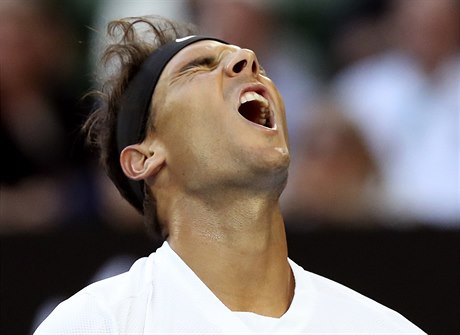Rafael Nadal se raduje z výhry a z neekaného postupu do finále.