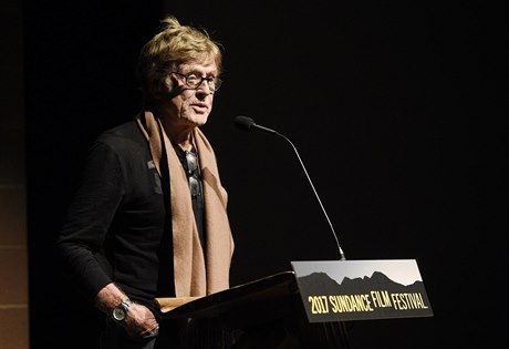 Robert Redford behm Sundance festivalu kritizoval amerického prezidenta D....