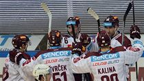 HC Sparta Praha - HC Dynamo Pardubice. Hráči Sparty se radují z gólu. | na serveru Lidovky.cz | aktuální zprávy
