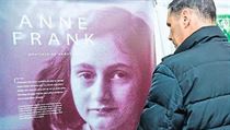 Návštěvník výstavy o Anně Frankové v chorvatském Šibeniku. | na serveru Lidovky.cz | aktuální zprávy