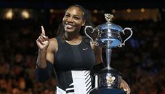 Serena Williamsová se svou sedmou trofejí pro vítzku Australian Open.