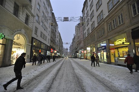 Linky mstské hromadné dopravy v Brn nabíraly kvli nepetritému snení...