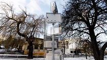 Na místě, kde 6. ledna 1977 auta Státní bezpečnosti po krátké honičce dostihla... | na serveru Lidovky.cz | aktuální zprávy