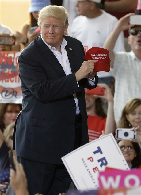 Americký prezident Donald Trump na setkání na Florid.