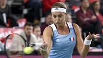 Kristina Mladenovičová v zápase 1. kola Fed Cupu mezi Francií a Švýcarskem. | na serveru Lidovky.cz | aktuální zprávy