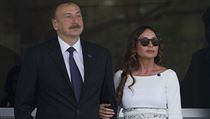 Ázerbájdžánský prezident Ilham Alijev s manželkou Mehriban. | na serveru Lidovky.cz | aktuální zprávy